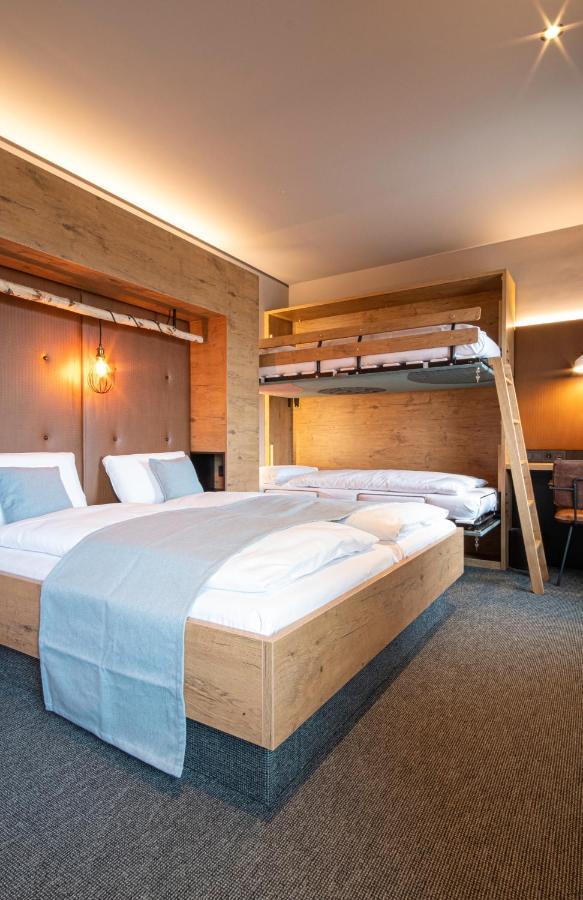 Riku Hotel Ройтлінген Екстер'єр фото